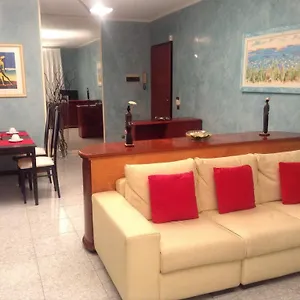 Humana , Rozzano Italia